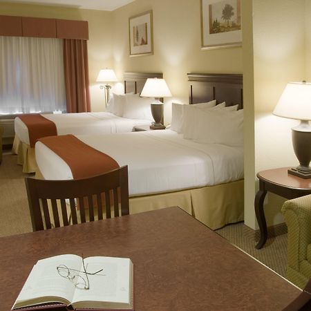 Holiday Inn Express Hotel & Suites Lucedale By Ihg Номер фото