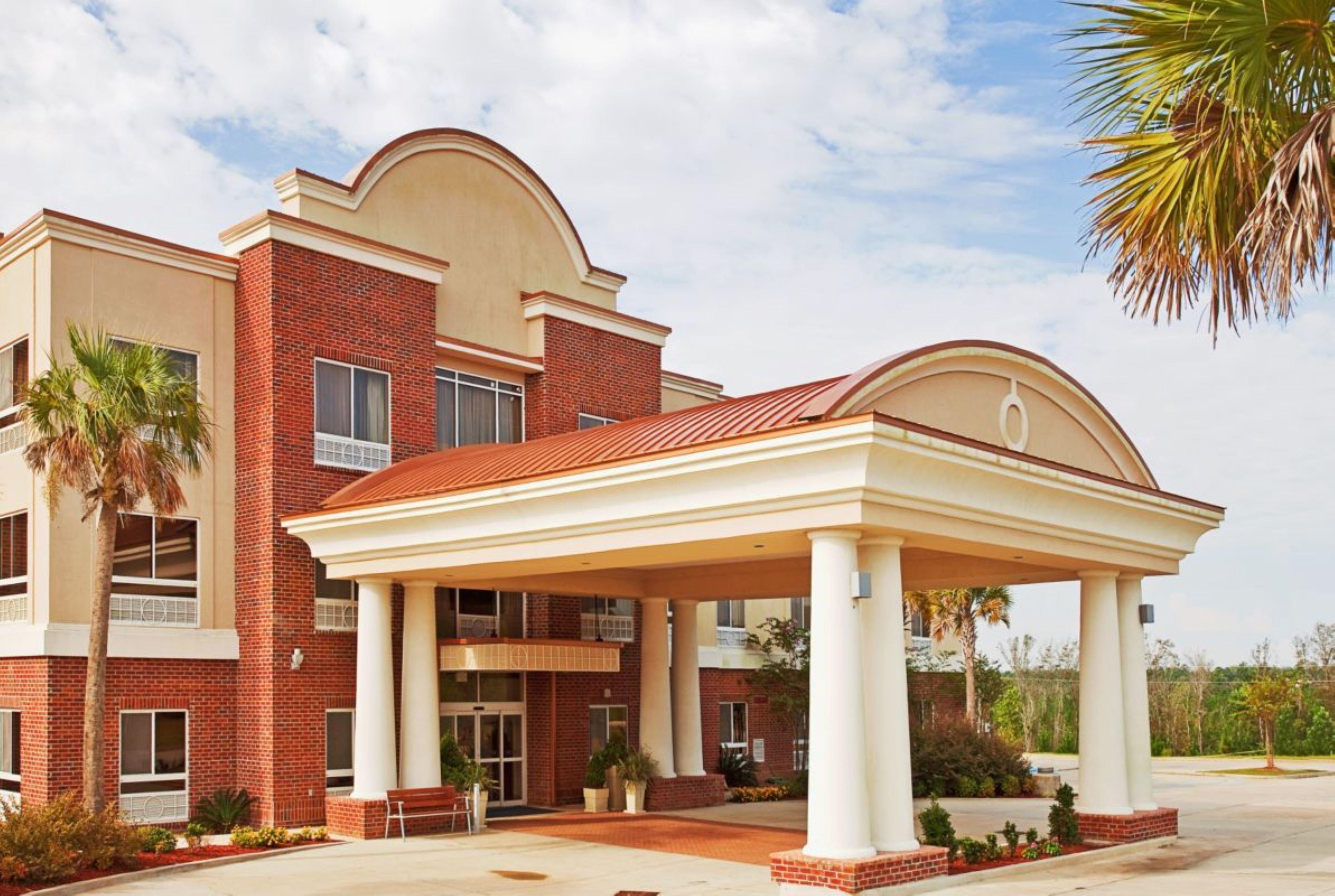 Holiday Inn Express Hotel & Suites Lucedale By Ihg Экстерьер фото