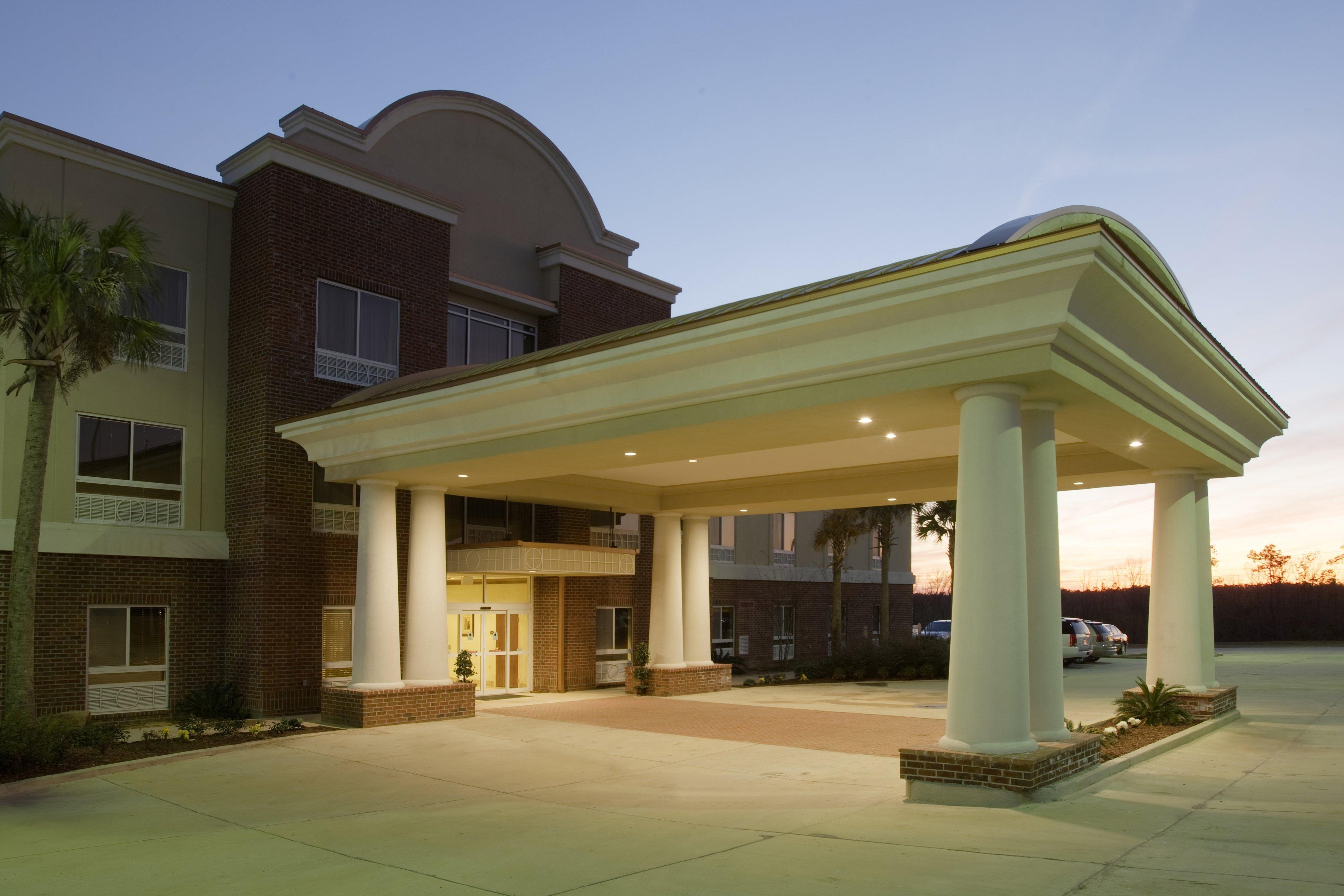 Holiday Inn Express Hotel & Suites Lucedale By Ihg Экстерьер фото